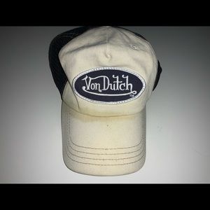 Von Dutch creamy white and black mesh hat Used